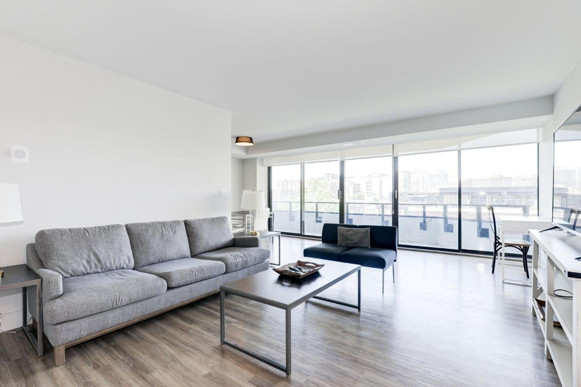 2Br Executive Apartment In Prime Location Arlington Eksteriør billede