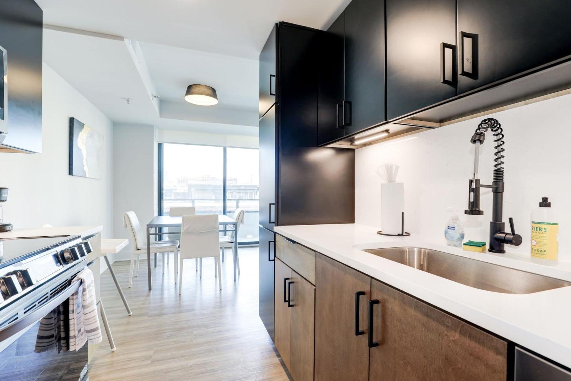 2Br Executive Apartment In Prime Location Arlington Eksteriør billede